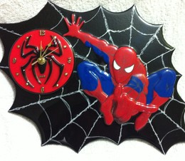 Reloj de pared, Hombre Araña